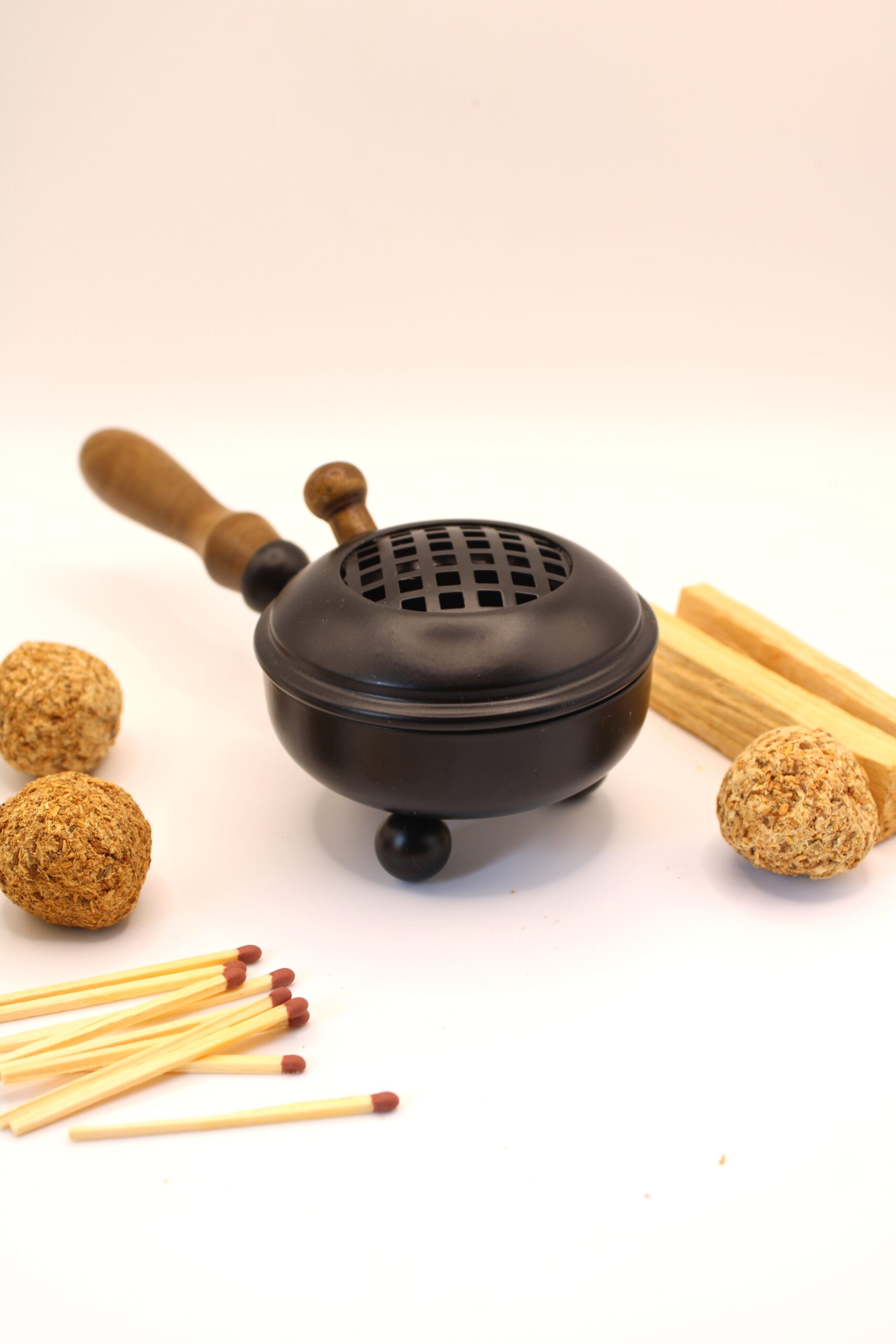 Brasero de metal negro