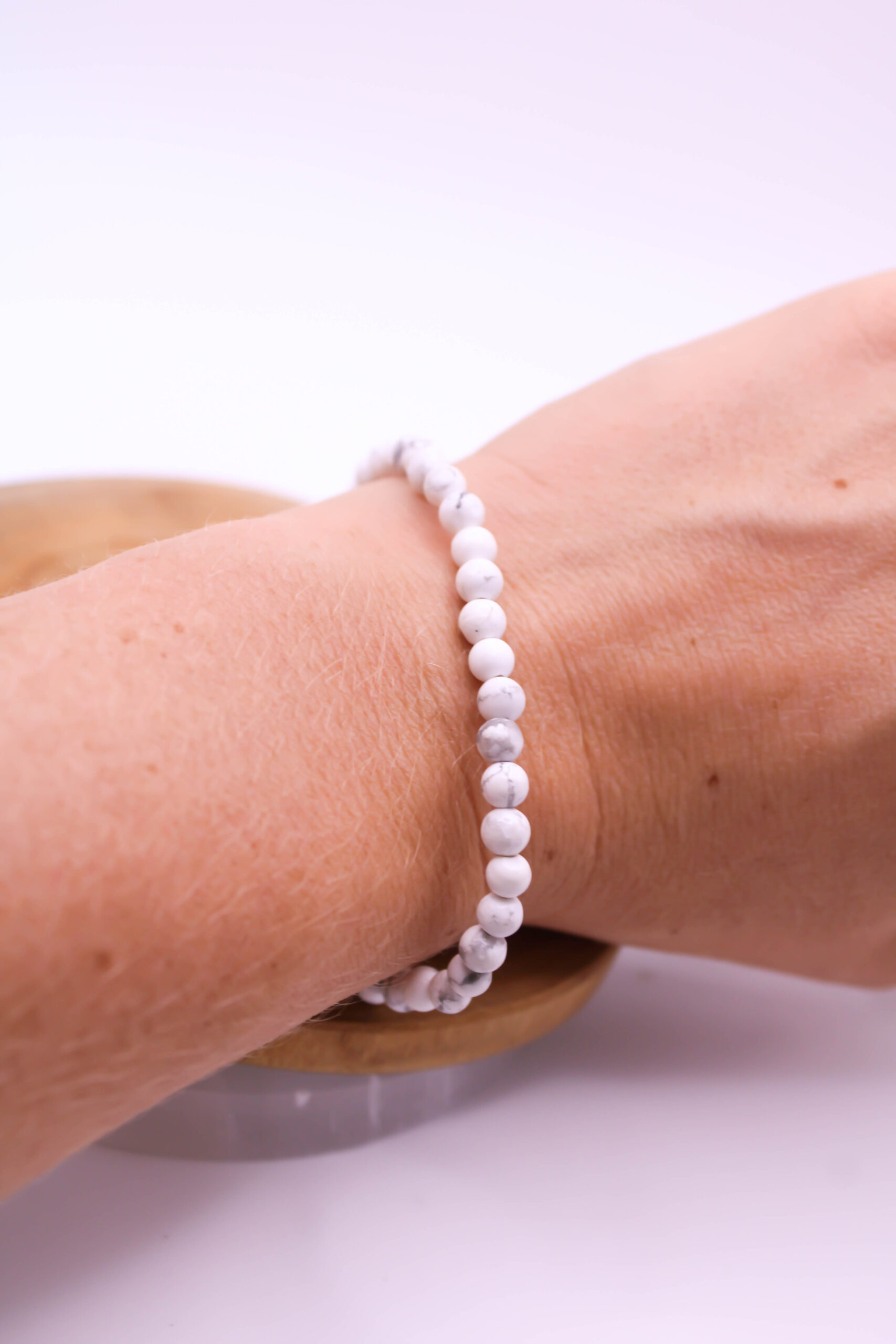 pulsera de howlita 4mm