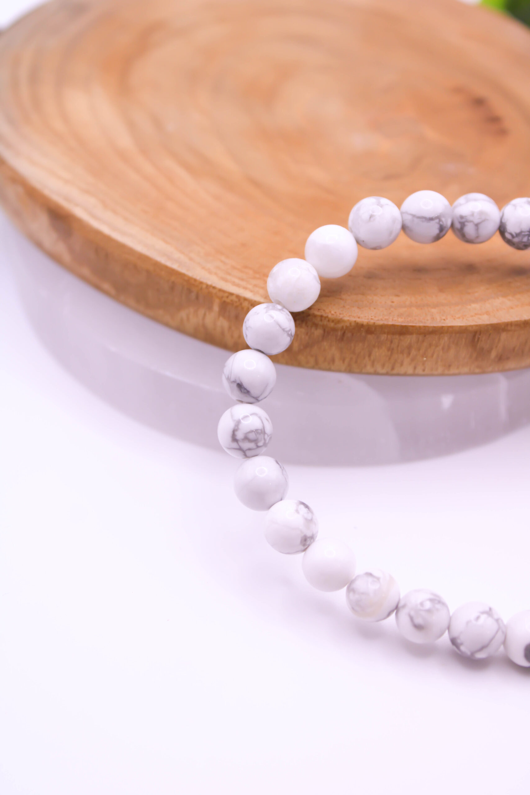 Pulsera de Howlita 6mm 3