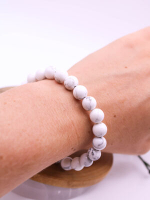 Pulsera de Howlita 8mm 4